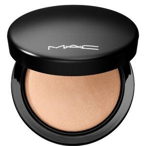 MAC Mineralize Skinfinish Natural Powder Medium Plus
